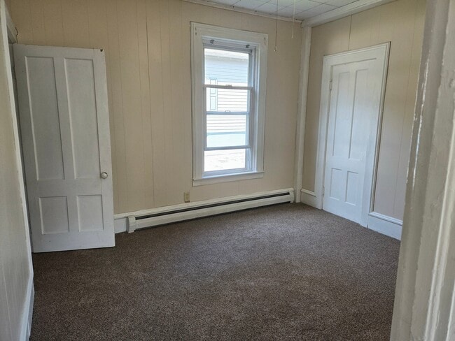 109 Oak St Unit 3