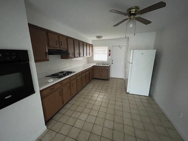 Photo - 2-bedroom, 2-bathroom Duplex available.