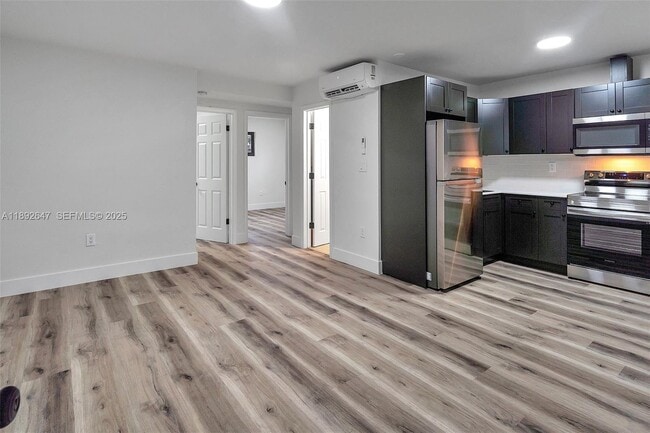 Photo - 4037 SW 65th Ave Unit 9