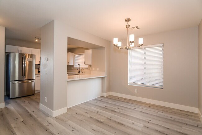 Photo - 6002 Aripeka St