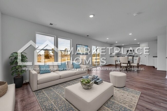 Photo - 327 Orchid Ln