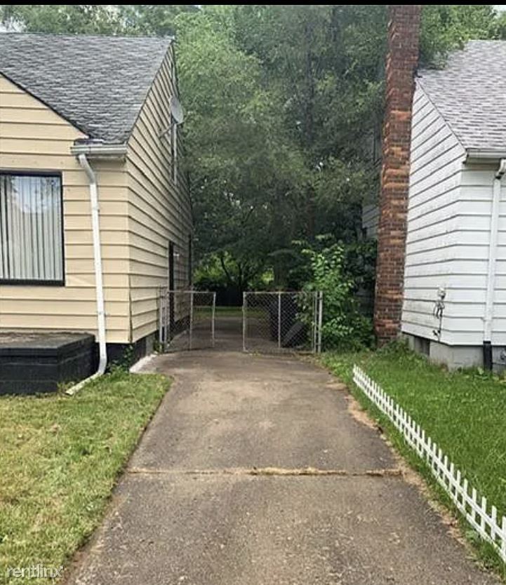 Photo - 3 br, 1 bath House - 19642 Rogge St