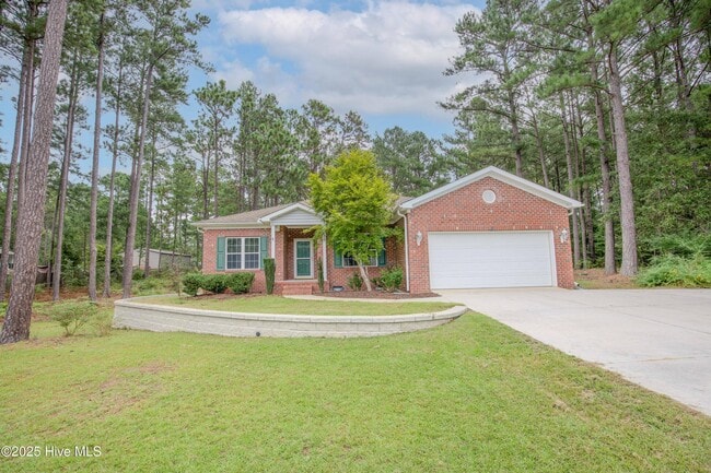 Building Photo - 110 Willow Creek Ln Rental
