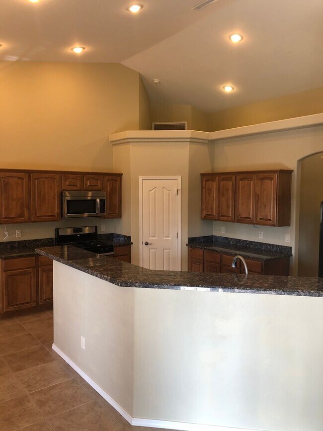 Photo - Four Bedroom Home w/3 Car Garage in Prescott