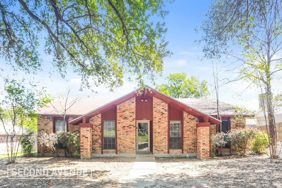 160 Crestwood Blvd