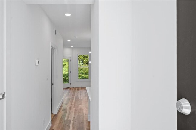 Photo - 855 Piedmont Ave NE Unit 3C