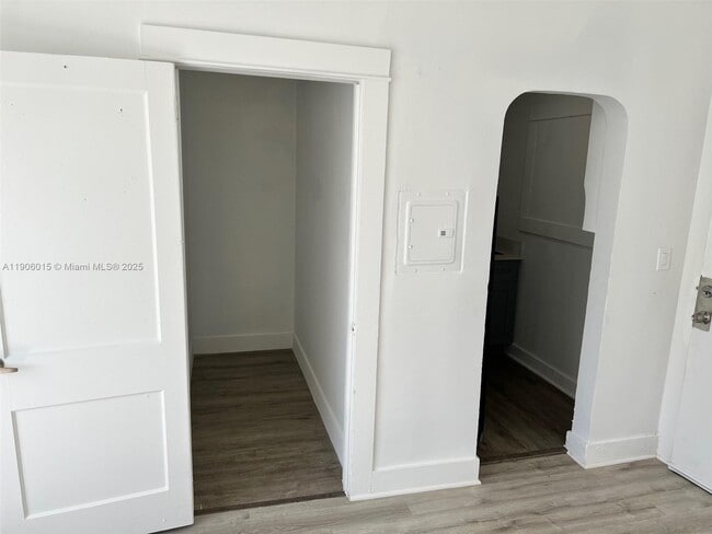 Photo - 1552 SW 2nd St Unit 9