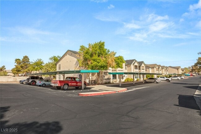 Building Photo - 5211 S Lindell Rd Unit 203