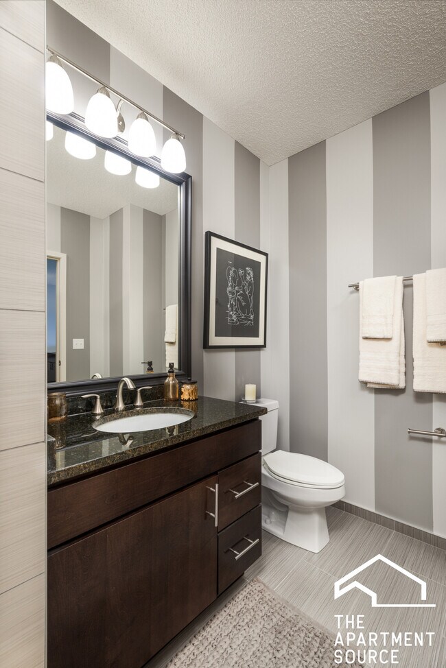 Photo - 345 E Ohio St Unit 1BR1BA