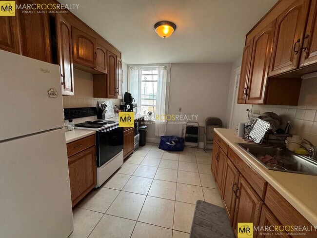 Photo - 215 Saint Paul St Unit 5