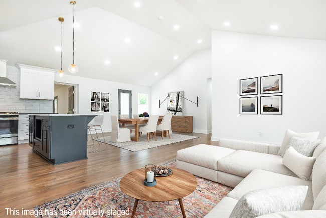 Photo - 1540 Eastland Rd SE