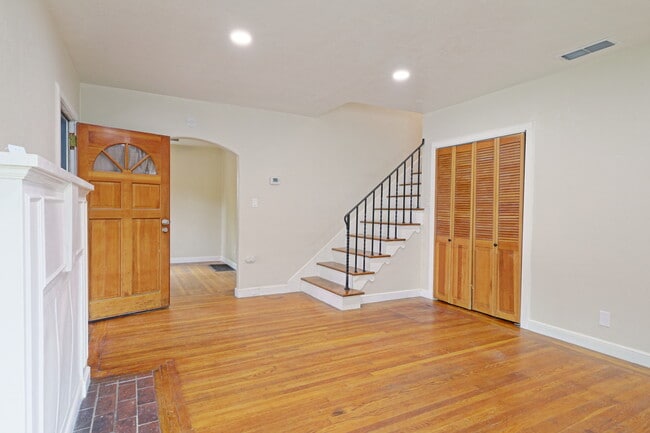 Photo - 2400 27th St Unidad 2400 27th st