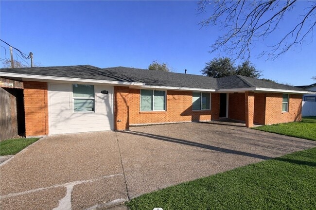 Photo - 5105 Oak Ave