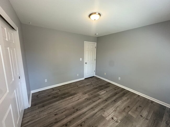 Photo - MOVE IN SPECIAL!! DEPOSIT MOVES YOU IN!!!