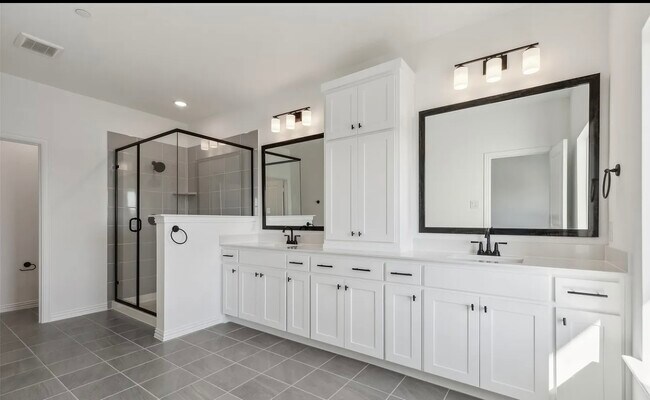 Photo - 15783 Palmwood Rd