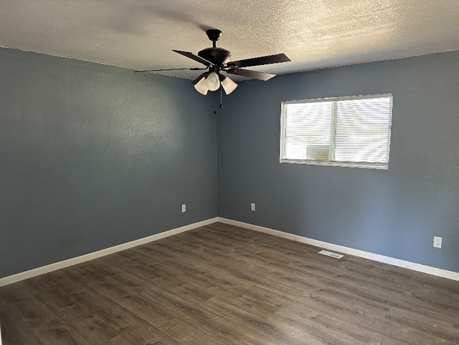 Photo - 401 16th Ave Ct