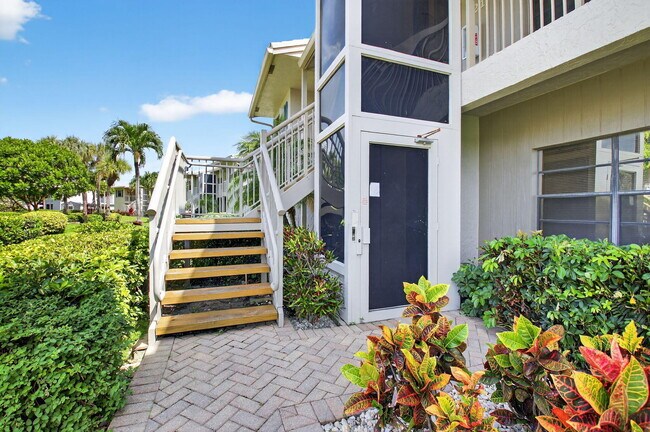 Photo - 21 Eastgate Dr Unit D