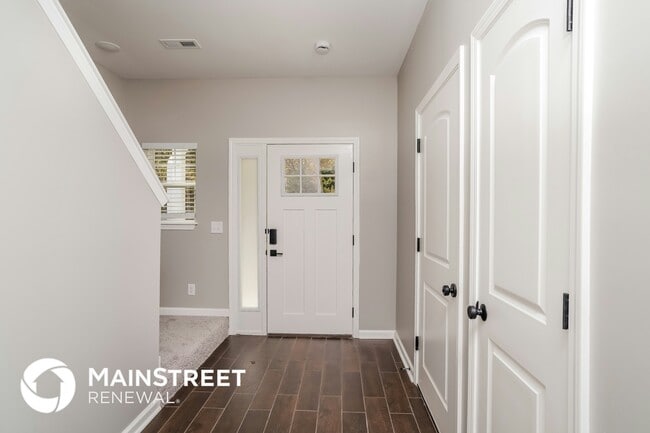 Photo - 2117 Paddle Wheel Dr