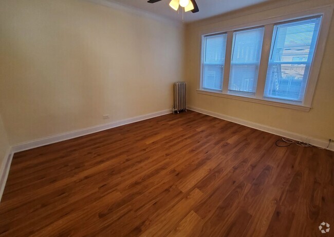 Building Photo - Horner Park/Irving Park East - 1st-Floor 2... Unit 1 Rental