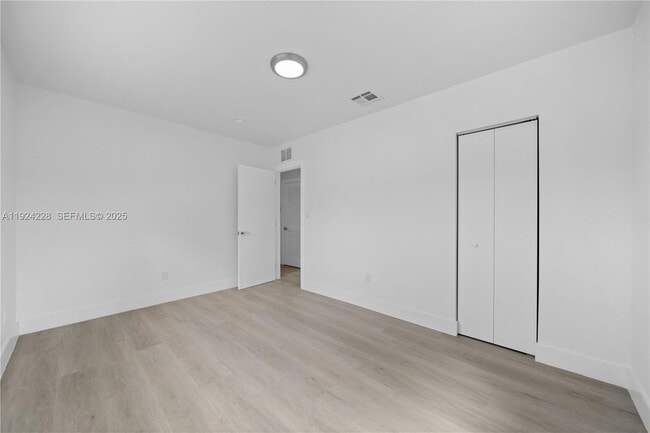 Photo - 2983 NW 1st St