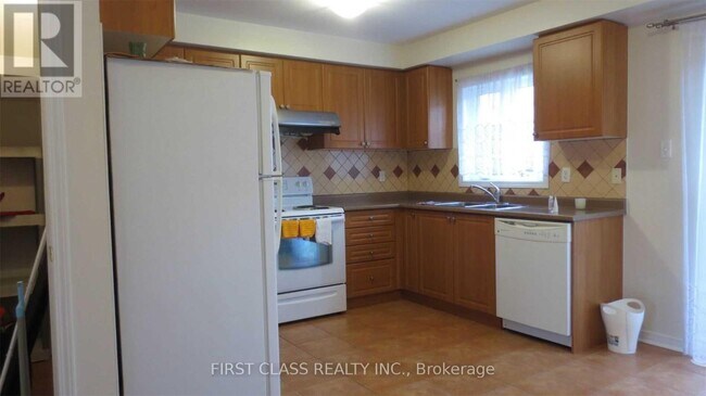 Photo - 5753 Retreat St