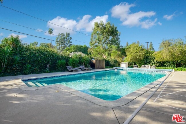 Photo - 6207 Melba Ave