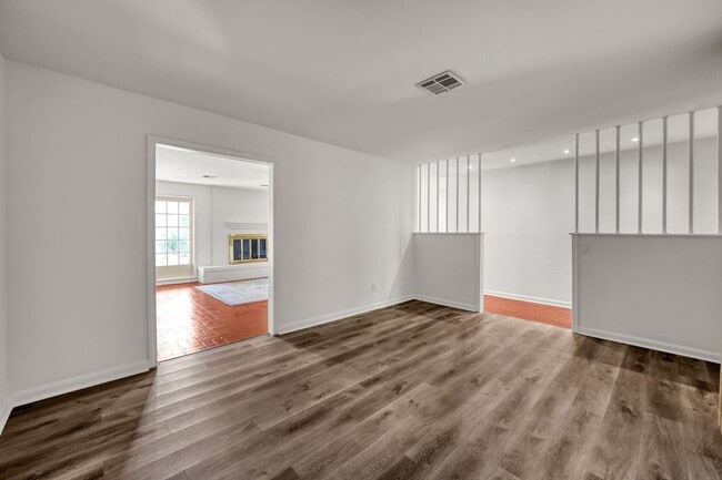 Photo - 26926 Maplewood Dr
