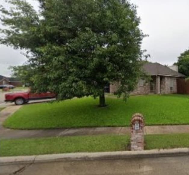 Photo - 132 Walnut Ln