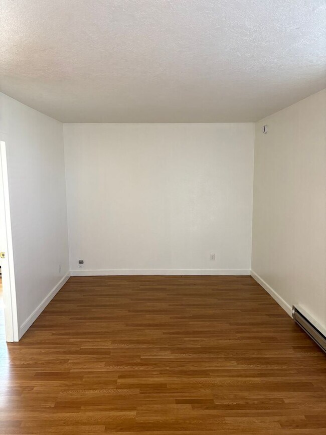 Photo - AN Liberty #A Unidad Hauder 2102 Liberty #B