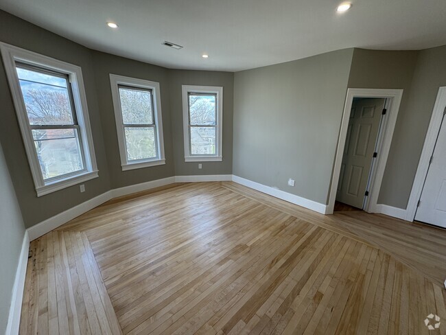 Building Photo - 29 Cameron Ave Unit 3 Rental