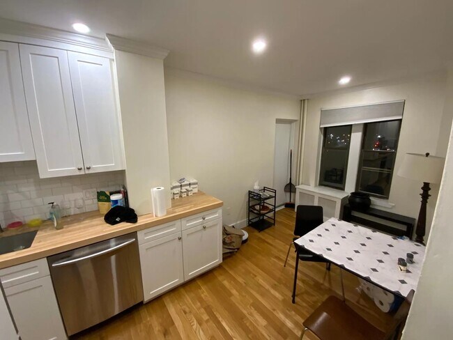 Photo - 61 Park Dr