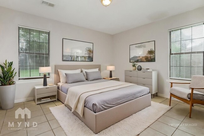 Photo - 10571 Chateau Dr