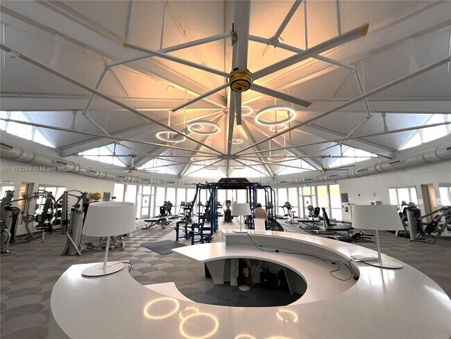 Photo - 2500 Parkview Dr Unit 2020