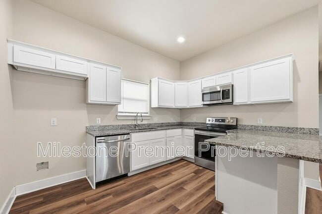 Photo - 1220 Jones St Casa