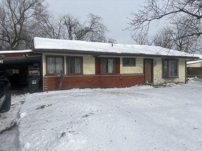 Building Photo - 4 bed 1 bath