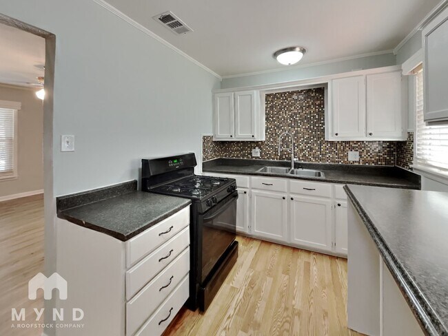 Photo - 1207 Grace St