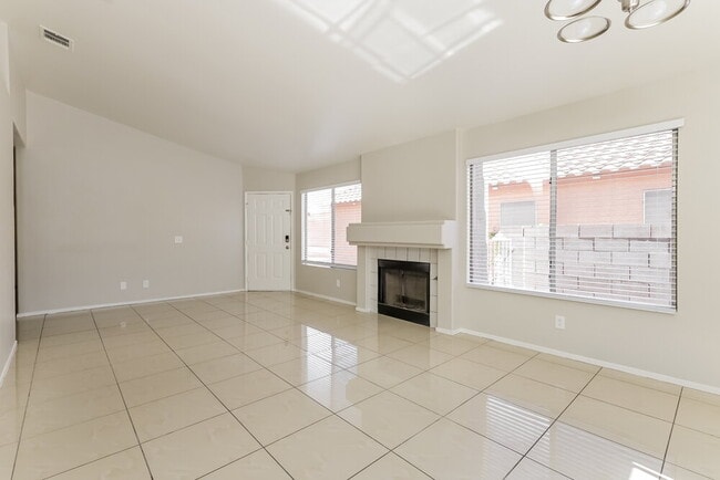 Photo - 5901 Commodore Cove Dr