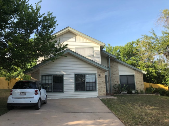 Building Photo - 8100 Red Willow Dr Rental