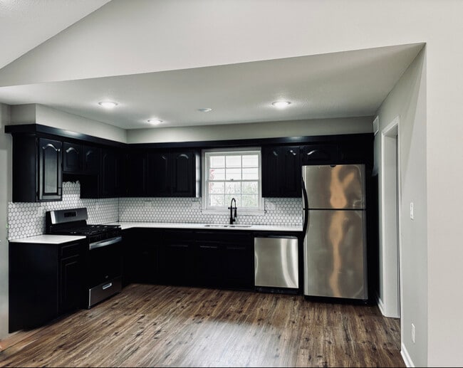 Photo - 6724 N Garfield Ave