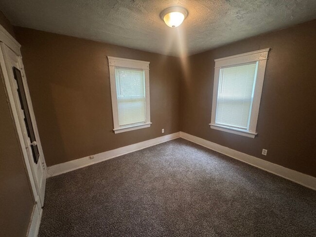 1056 E 99th St Unit Up unit