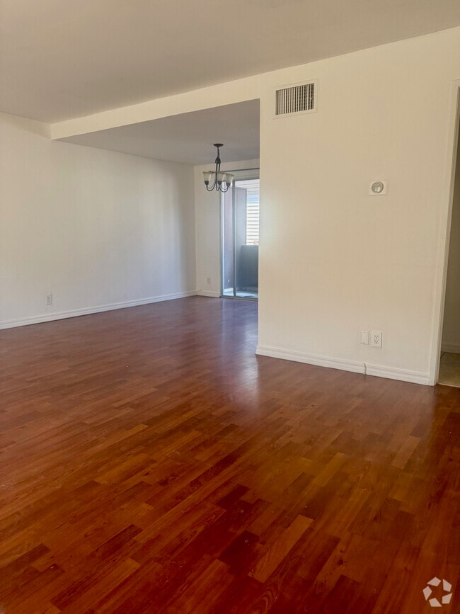Building Photo - 7115 Etiwanda Ave Rental