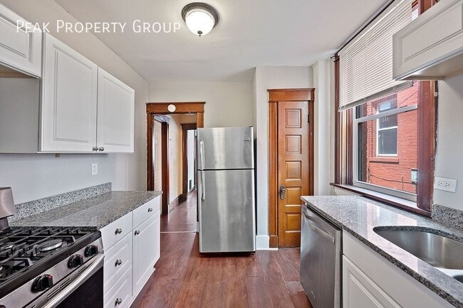 Photo - 2353 Stratford Ave Apartamento