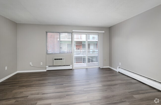 2BR, 1BA - 850SF - Living Room