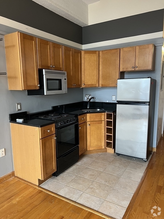 Building Photo - 12 Stoneholm St Unit 402 Rental