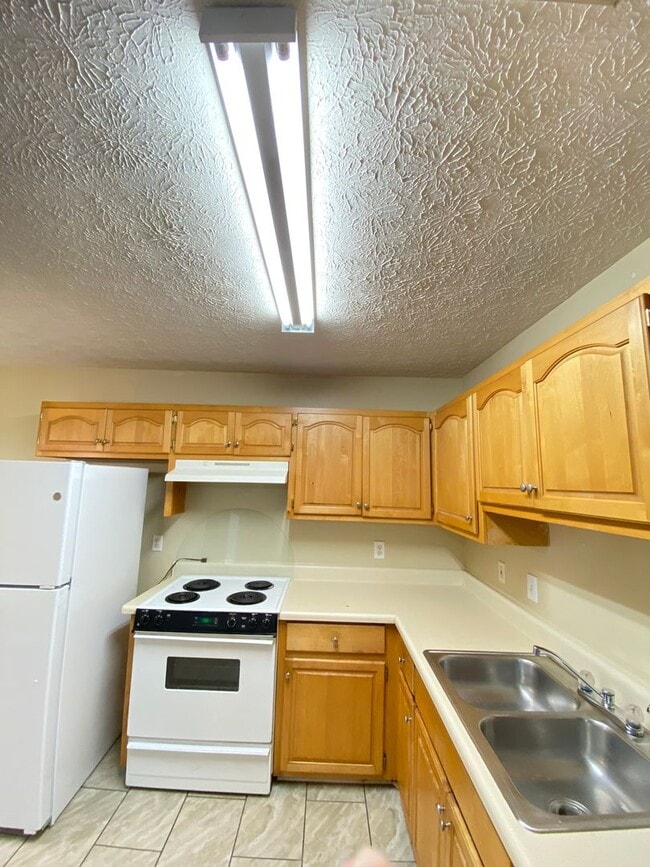 Photo - Comfort Meets Convenience in This 2 Bed, 2 Bath