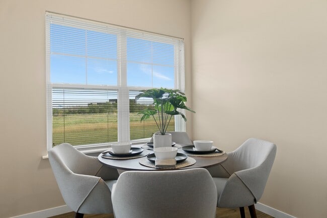 High Bluff at Creekwood Crossing | Luxury Apartment Living in Menomonee Falls, WI - High Bluff at Creekwood Crossing