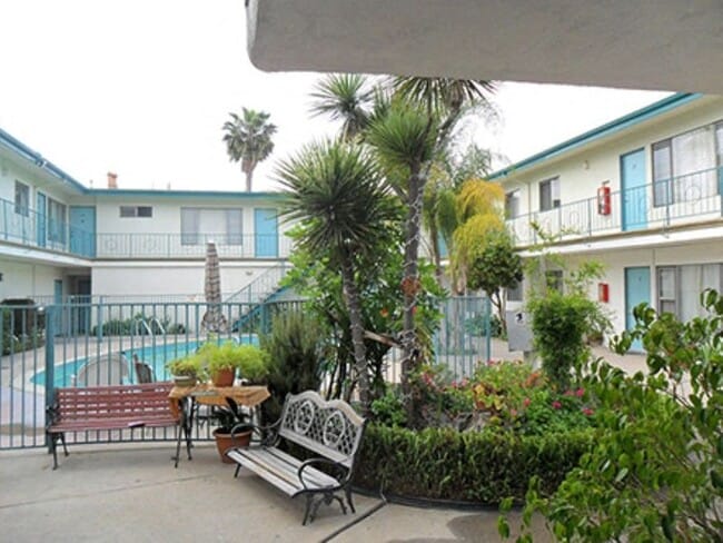 1818 W. El Segundo Blvd.