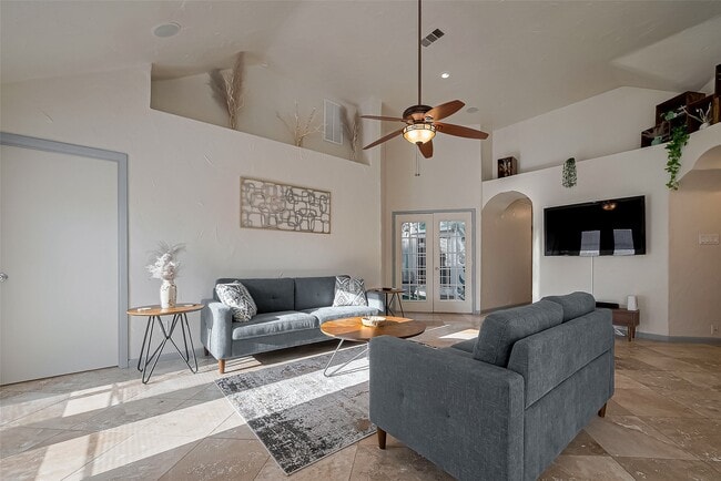Photo - 30411 Arborg Dr