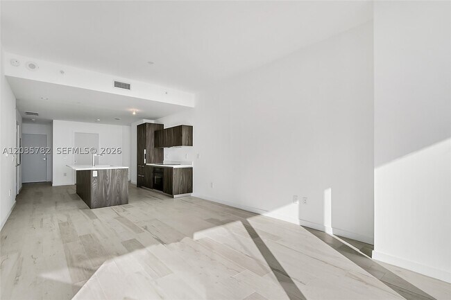 Photo - 480 NE 31st St Unit 904