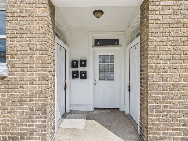 Photo - 204 Wellford St Unit Apartment D